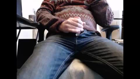 Snapshot of paulie120464 chatting on December 9, 2024, 11:47 am paulie120464 online show from December 9, 2024, 11:47 am