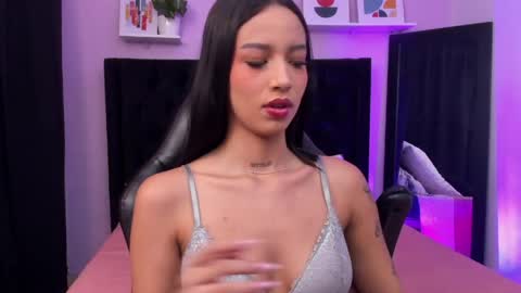 PAULINA  online show from April 8, 2026, 11:16 pm