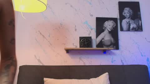Snapshot of paulina_lopezz chatting on June 17, 2026, 5:10 am PAULINA online show from June 17, 2026, 5:10 am