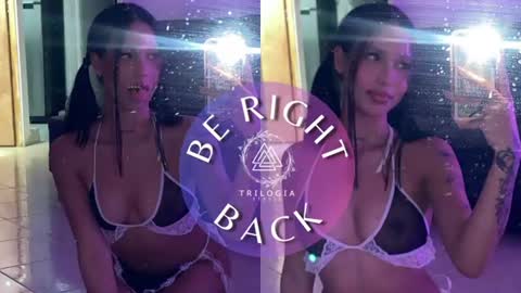 Snapshot of paulina_lopezz chatting on June 22, 2026, 4:31 am PAULINA online show from June 22, 2026, 4:31 am