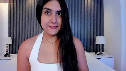 Snapshot of paulina_sweett chatting on June 17, 2026, 11:56 am Paulina online show from June 17, 2026, 11:56 am