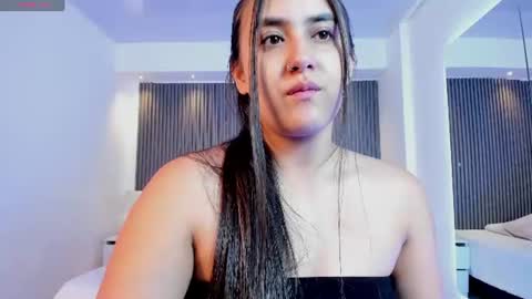 Snapshot of paulina_sweett chatting on July 14, 2026, 12:11 pm Paulina online show from July 14, 2026, 12:11 pm