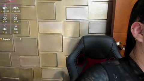 paulinabelen21 online show from April 10, 2026, 3:23 am