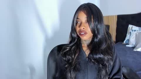 Pauline online show from March 22, 2026, 2:37 am