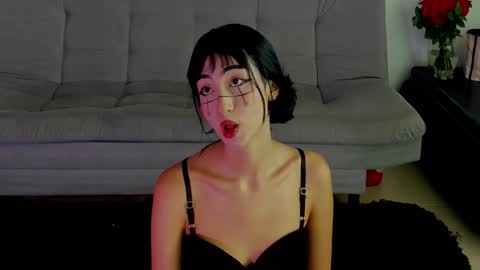 Snapshot of pauline_rouge chatting on October 9, 2025, 12:47 pm Pauline online show from October 9, 2025, 12:47 pm