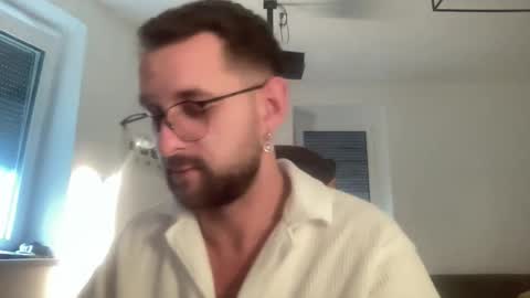 love bush online show from October 11, 2025, 6:56 am