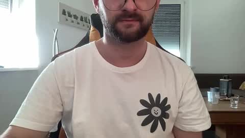 love bush online show from October 19, 2025, 8:48 am