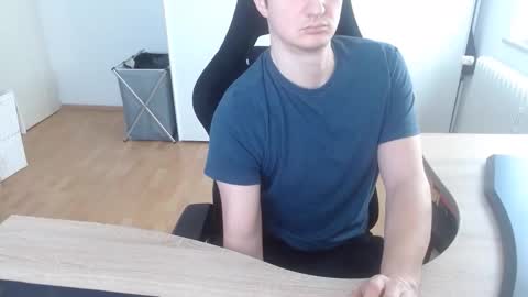 Snapshot of paulthesub chatting on January 7, 2026, 11:23 am Paul online show from January 7, 2026, 11:23 am