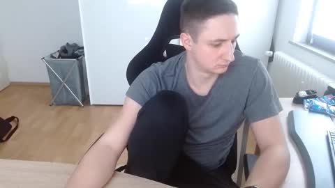 Snapshot of paulthesub chatting on January 8, 2026, 11:56 am Paul online show from January 8, 2026, 11:56 am