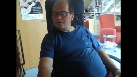 Snapshot of pavlovsdog2006 chatting on September 22, 2025, 8:27 am Pavlov aka Peter online show from September 22, 2025, 8:27 am