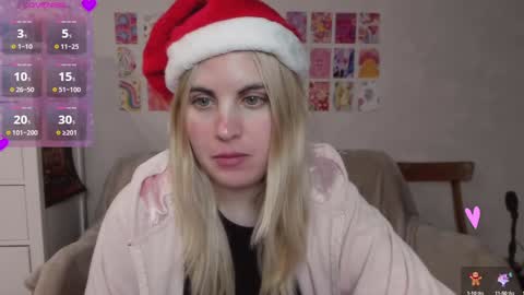 Snapshot of pawwsup1 chatting on December 20, 2024, 2:27 pm Allisses online show from December 20, 2024, 2:27 pm
