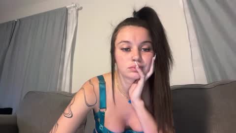 Payton Peach online show from July 20, 2026, 5:44 am