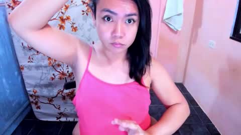 Snapshot of peachperfect_ chatting on February 1, 2026, 9:13 pm I dont demand tokens for as long as youre not requesting anything but that doesnt mean I dont need tokens.. I dont do free online show from February 1, 2026, 9:13 pm