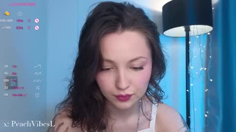 Lili online show from March 10, 2025, 4:07 am