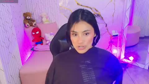 Snapshot of peachy_tay chatting on May 17, 2026, 11:17 am peachy_tay online show from May 17, 2026, 11:17 am