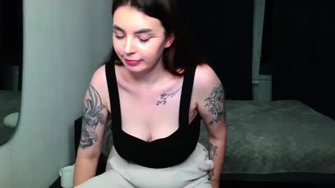 Snapshot of peachybabe__ chatting on December 5, 2024, 2:09 am Peachy online show from December 5, 2024, 2:09 am