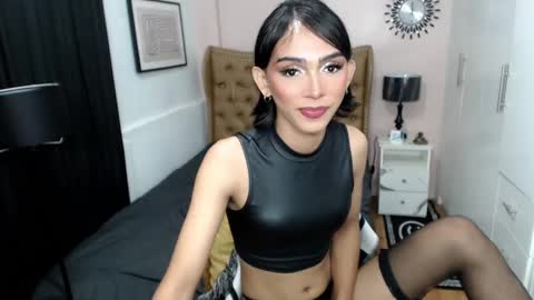 Pearl online show from February 2, 2025, 9:23 pm