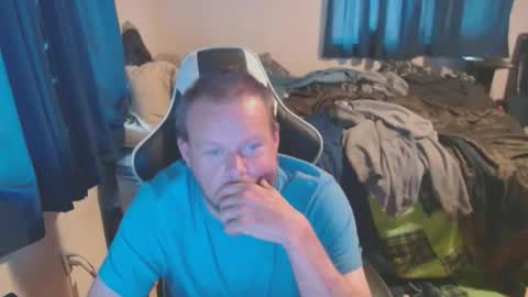 Snapshot of pecker40 chatting on December 1, 2024, 6:41 pm pecker40 online show from December 1, 2024, 6:41 pm