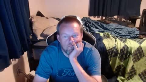 Snapshot of pecker40 chatting on December 4, 2024, 3:37 am pecker40 online show from December 4, 2024, 3:37 am