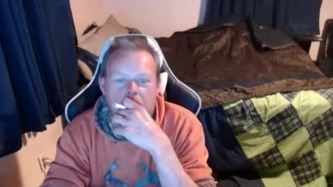 Snapshot of pecker40 chatting on December 8, 2024, 12:18 am pecker40 online show from December 8, 2024, 12:18 am