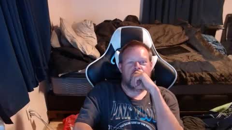 Snapshot of pecker40 chatting on December 19, 2024, 3:18 am pecker40 online show from December 19, 2024, 3:18 am