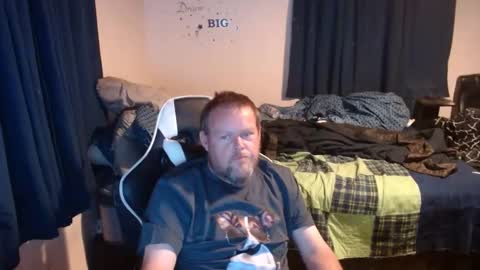 Snapshot of pecker40 chatting on December 25, 2024, 9:54 pm pecker40 online show from December 25, 2024, 9:54 pm