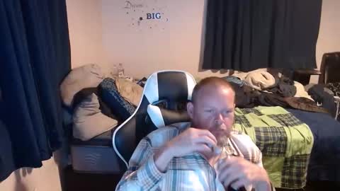 Snapshot of pecker40 chatting on December 30, 2024, 12:00 am pecker40 online show from December 30, 2024, 12:00 am