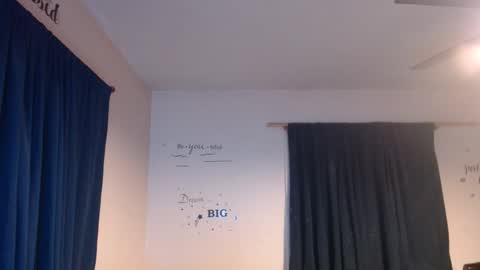 Snapshot of pecker40 chatting on December 30, 2024, 3:25 am pecker40 online show from December 30, 2024, 3:25 am