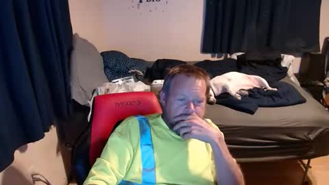 Snapshot of pecker40 chatting on November 26, 2025, 3:29 am pecker40 online show from November 26, 2025, 3:29 am