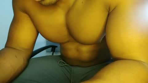 pecsblack888 online show from December 31, 2024, 7:29 pm