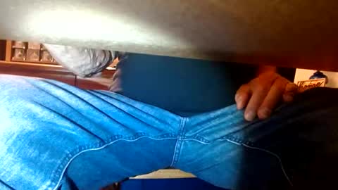 peecocktail online show from October 19, 2025, 3:51 am