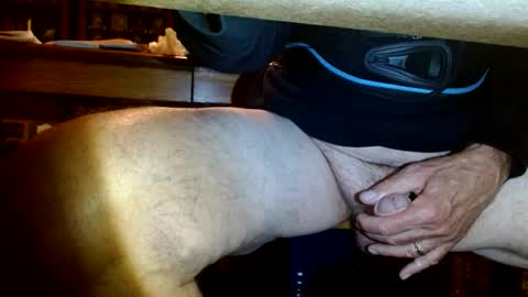 Snapshot of peecocktail chatting on November 9, 2025, 6:23 am peecocktail online show from November 9, 2025, 6:23 am