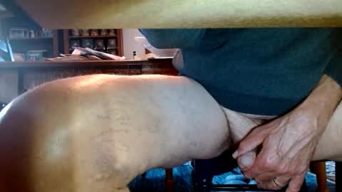 Snapshot of peecocktail chatting on April 16, 2026, 2:07 pm peecocktail online show from April 16, 2026, 2:07 pm