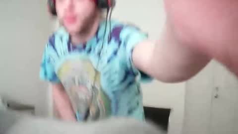 Snapshot of peeepit chatting on January 13, 2026, 8:25 pm peeepit online show from January 13, 2026, 8:25 pm