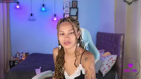 peggy-funn online show from December 31, 2024, 12:21 am