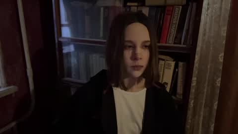 Snapshot of pennilinka chatting on April 2, 2026, 12:47 pm Alya online show from April 2, 2026, 12:47 pm