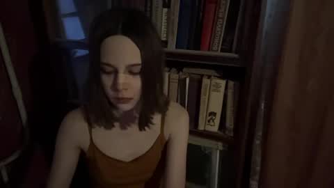 Snapshot of pennilinka chatting on April 7, 2026, 3:40 am Alya online show from April 7, 2026, 3:40 am