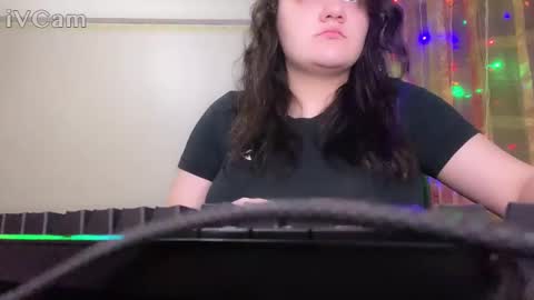 Snapshot of penny_perry chatting on December 18, 2024, 6:14 pm penny_perry online show from December 18, 2024, 6:14 pm