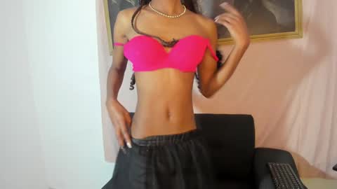   online show from February 7, 2025, 1:22 pm