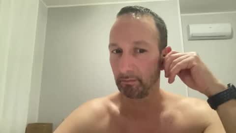 peppinslosqualo online show from May 25, 2026, 9:43 pm