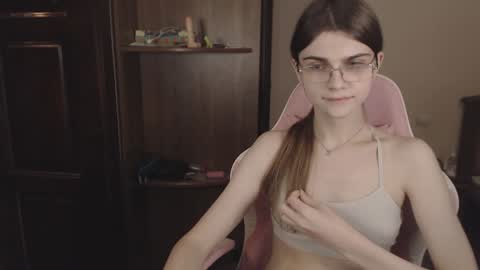 Farida online show from December 24, 2024, 2:43 am