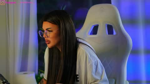 Dee online show from January 20, 2025, 8:30 am