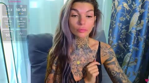 Snapshot of perfecttbaby77n chatting on October 3, 2025, 9:28 am Anna online show from October 3, 2025, 9:28 am