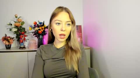 Cindy online show from November 18, 2025, 6:29 am