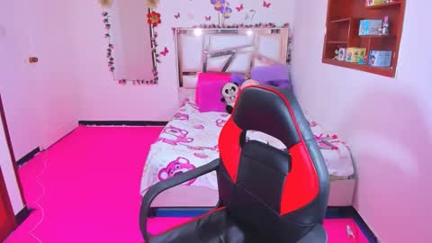 PERLA online show from February 20, 2026, 1:46 am