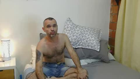 perrosoxxx online show from January 16, 2025, 2:51 am