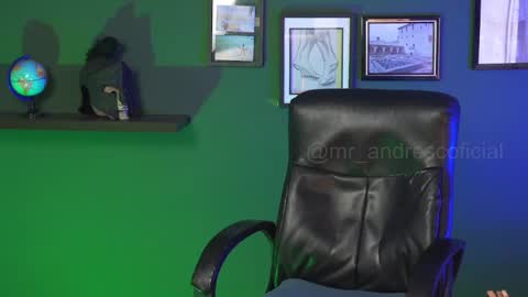 andres    online show from October 24, 2025, 8:49 pm