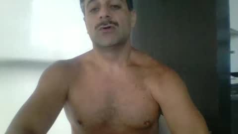 persianprince546 online show from May 26, 2026, 2:13 pm