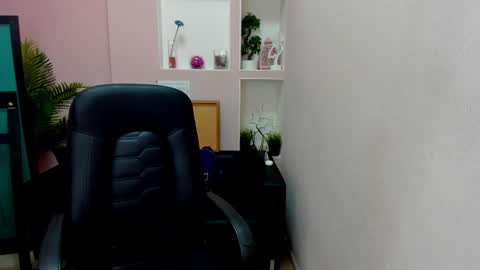 horror flying on the wings of the night.... online show from January 11, 2026, 3:50 pm