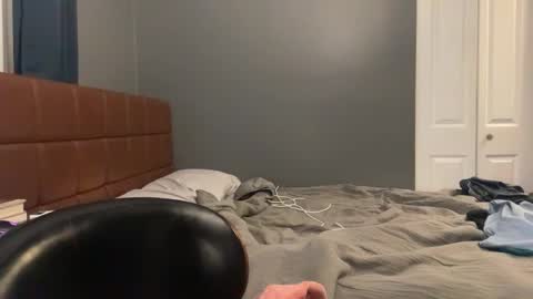 perurrequest online show from November 25, 2025, 11:16 pm